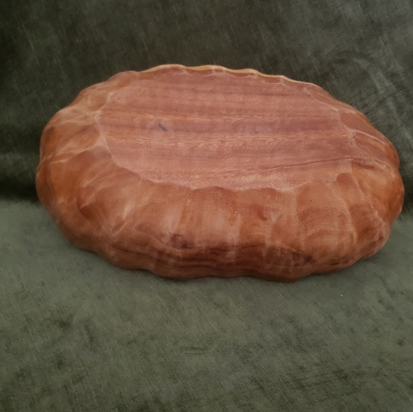 Beautiful Wood Salad Bowl with Serving Utensils - Picture 4 of 11